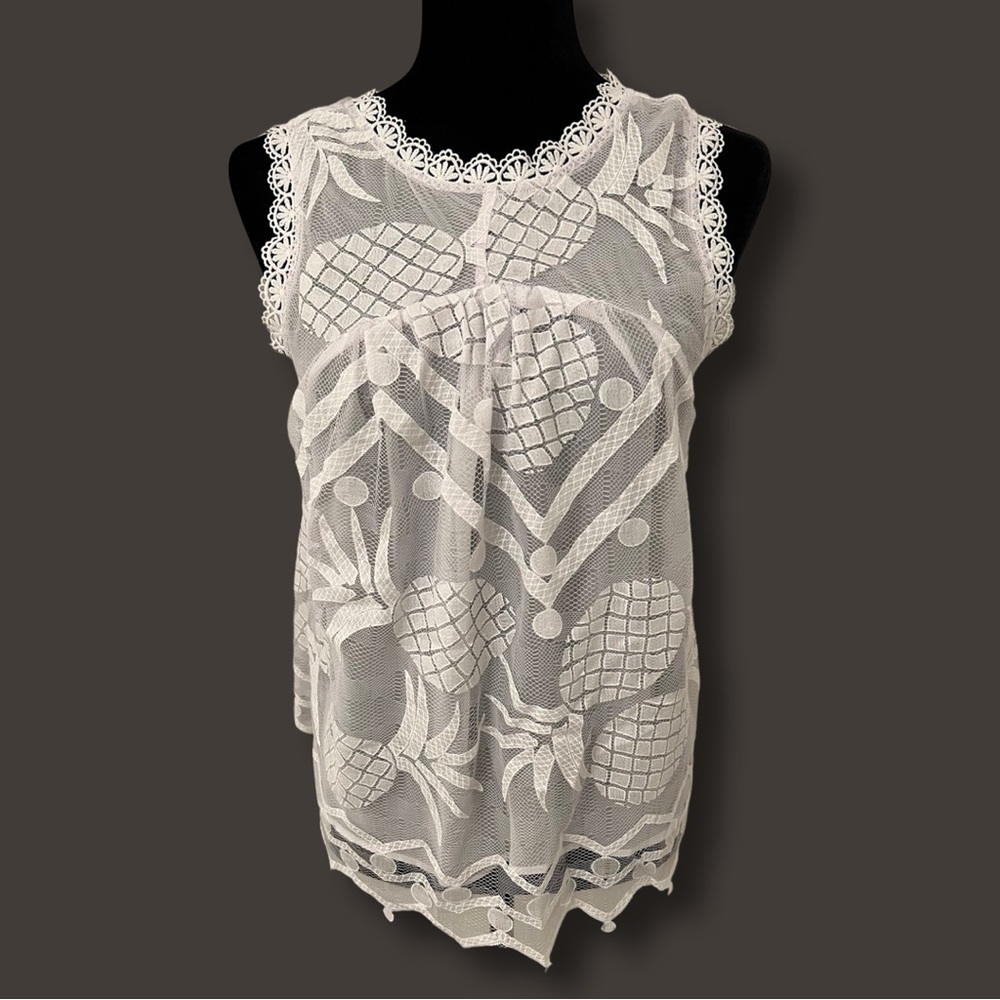 NWT ANTHROPOLOGIE Maeve Top Blouse Sleeveless Pineapple Lace Buttons Cute Fun